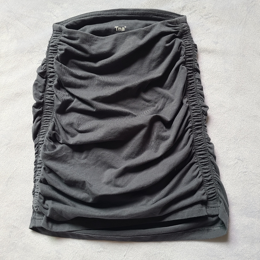 Aritzia TNA Dark Grey Ruched Mini Skirt size XS
